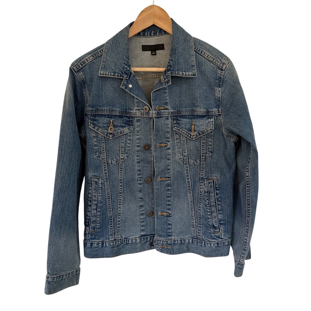 Uniqlo Denim Jacket Classic‎ Blue Jean Trucker Style Size S